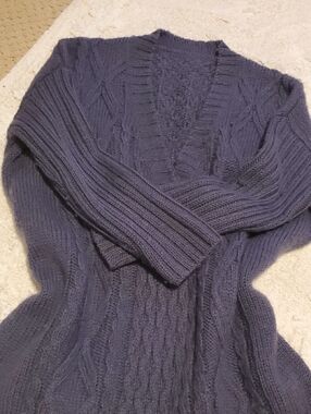 Unisex Beautful Hand Knit Sweater